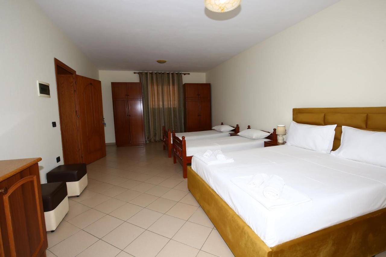 Hotel Venezia Golem  Luaran gambar